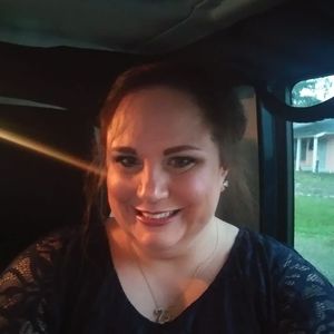 Meet your Posher, Leanna